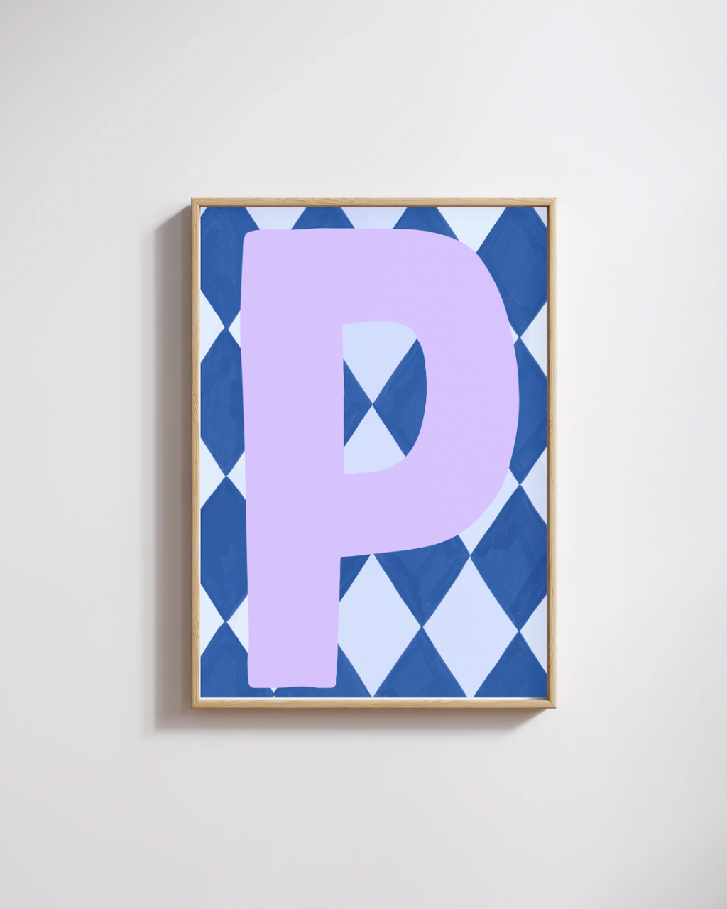 Letterposter blauwe ruit paarse letter